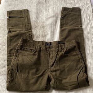 Banana Republic skinny fit traveler pant